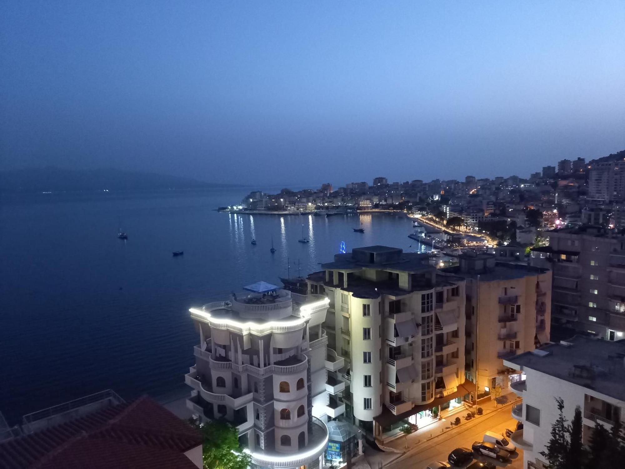 Bay View Apartment Саранда Екстер'єр фото