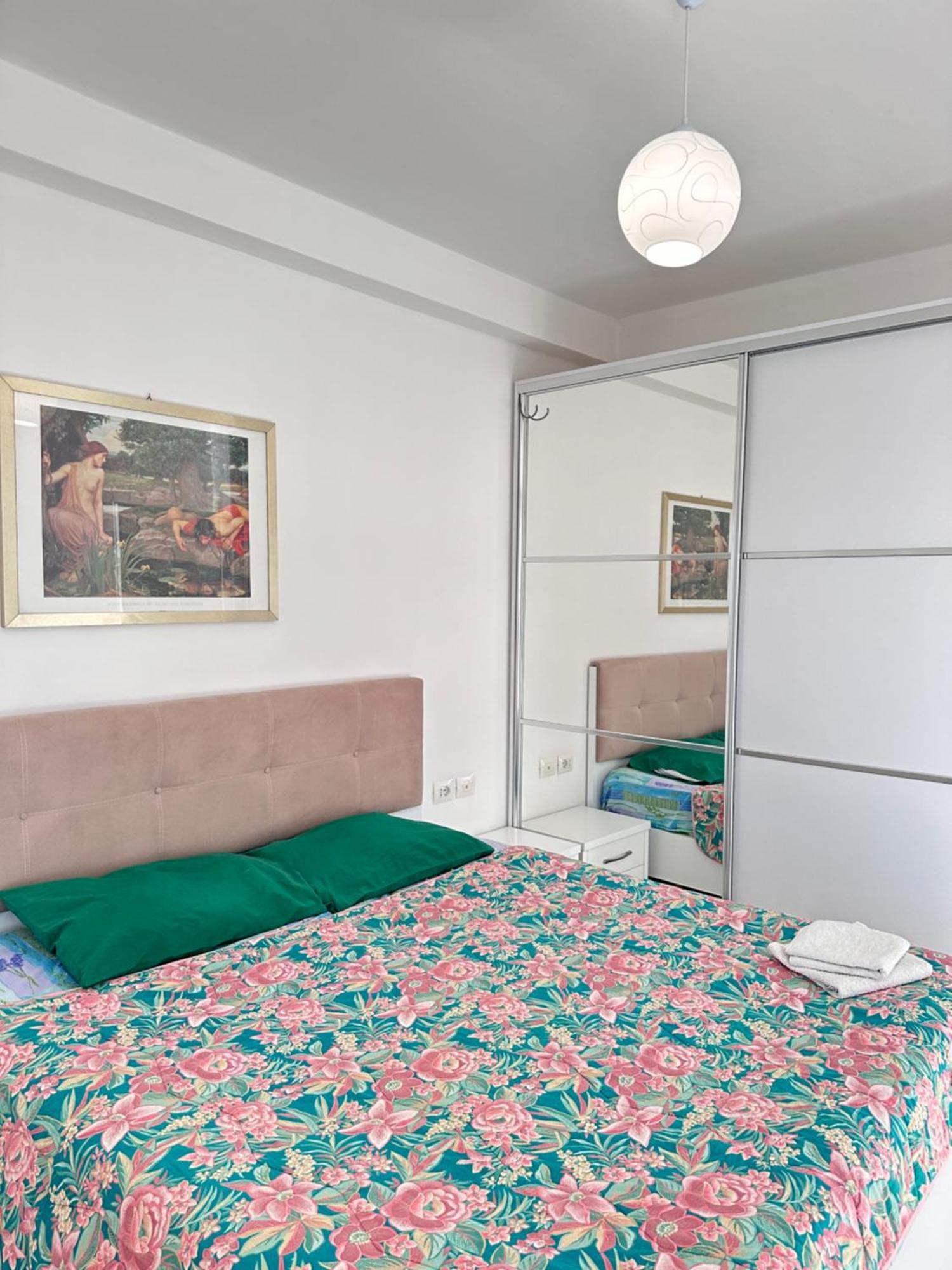 Bay View Apartment Саранда Екстер'єр фото
