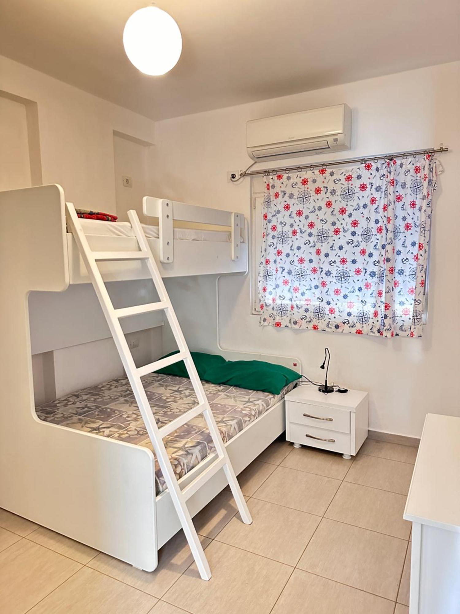 Bay View Apartment Саранда Екстер'єр фото