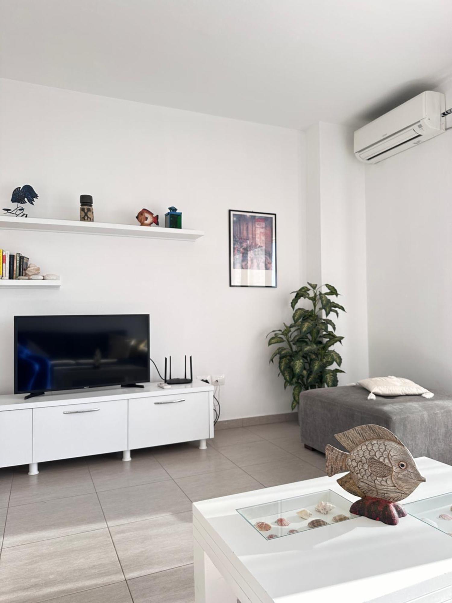 Bay View Apartment Саранда Екстер'єр фото